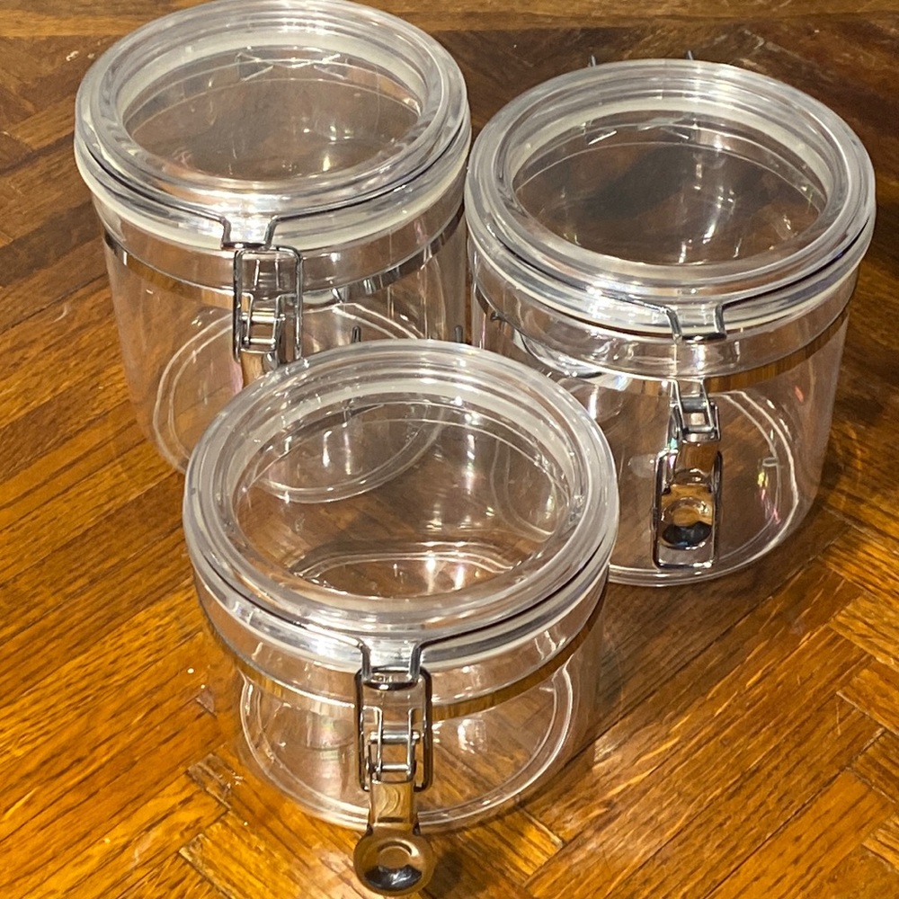 (3) Air Tight Clear Food Containers